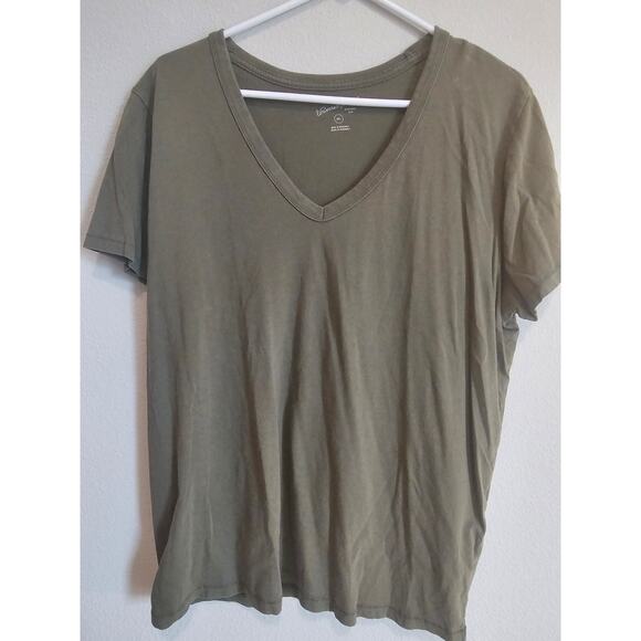 11 piece XXL tops box lot weight just under 5 lbs - Picture 11 of 12